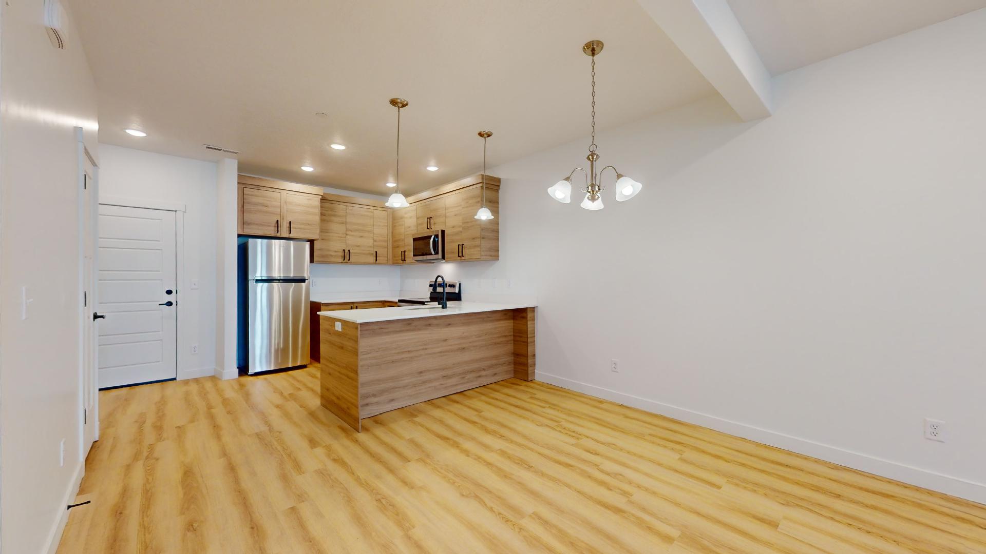 1135 W 250 S Unit 303