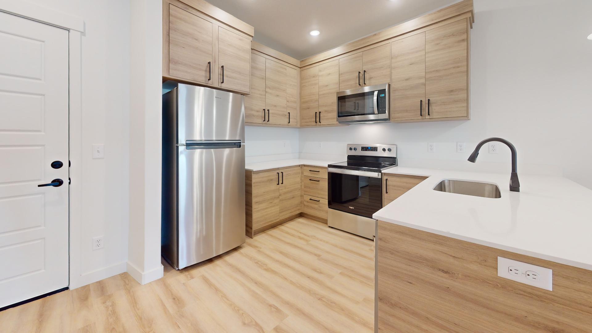 1137 W 250 S Unit 204