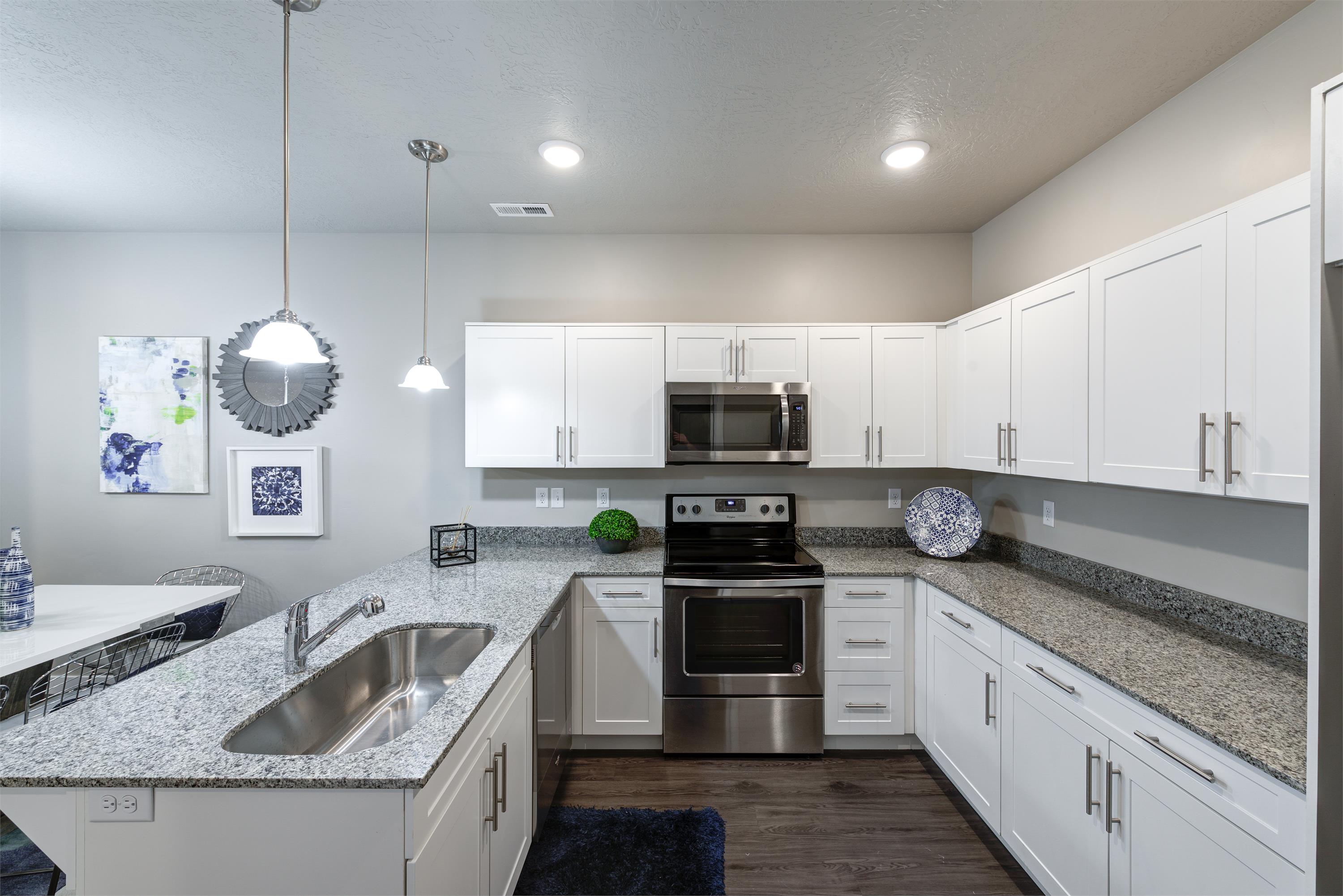 283 N 590 E Unit 201